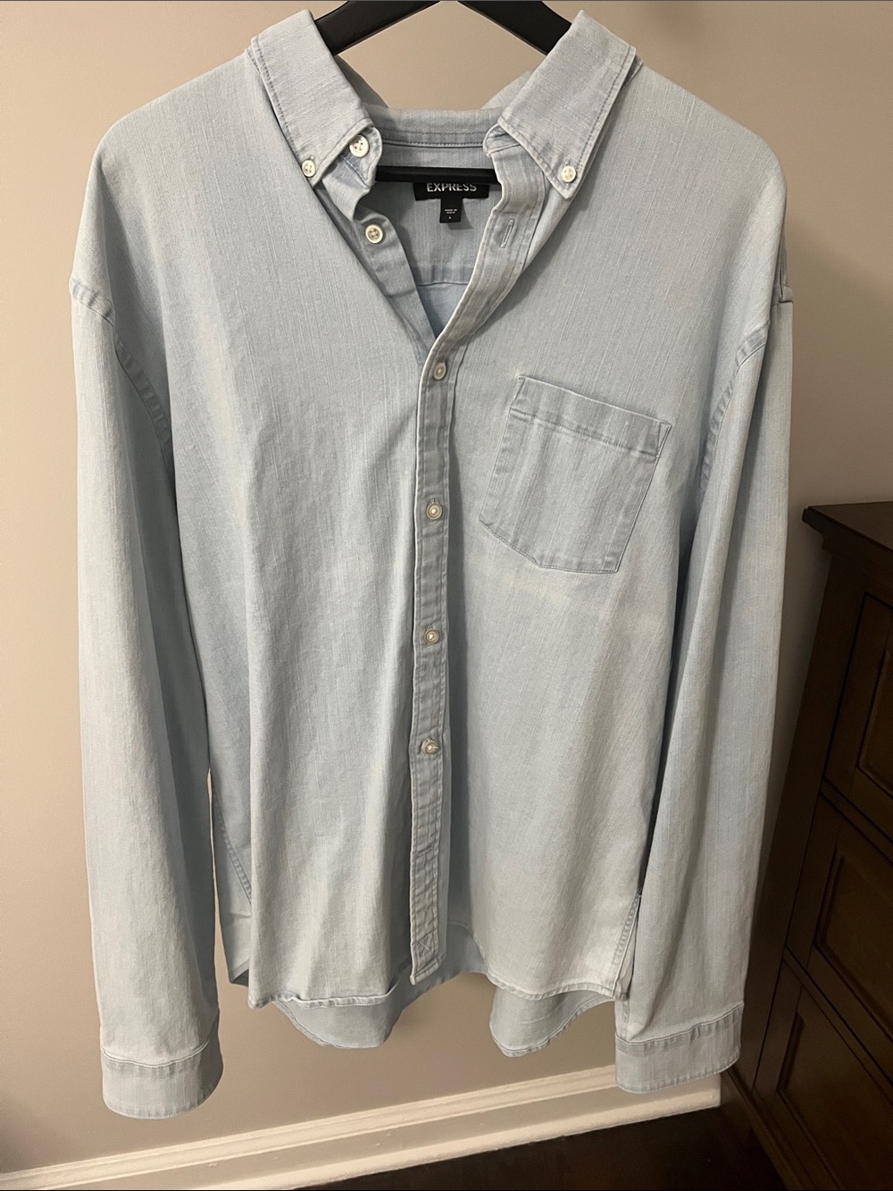 EXPRESS Men's Light Blue Button-Down Shirt